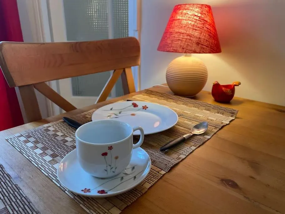 Apartment Coquelicot Du Canal Saint-Martin Paris France